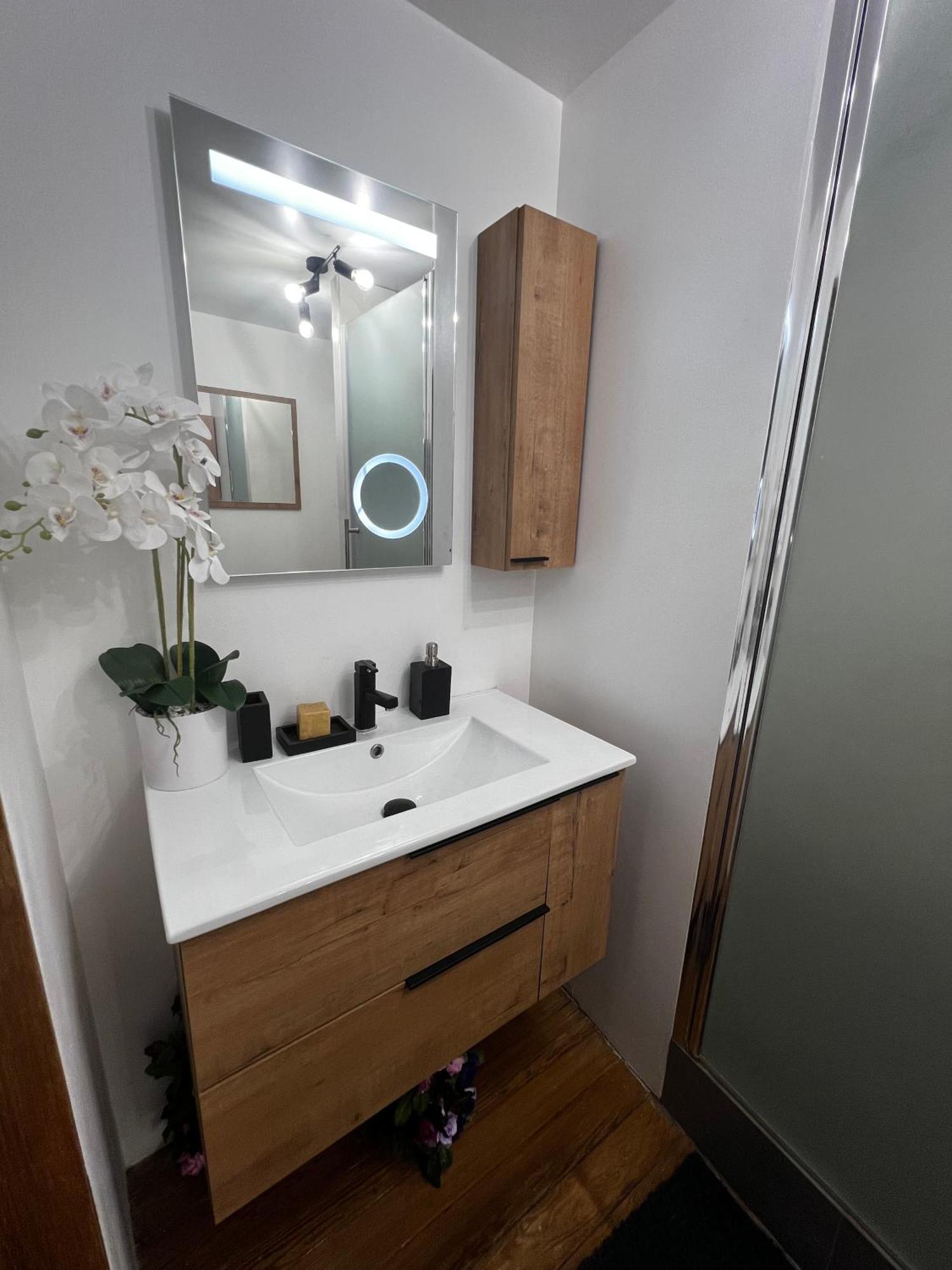 Appartement Moderne Et Chaleureux Briançon Exterior foto